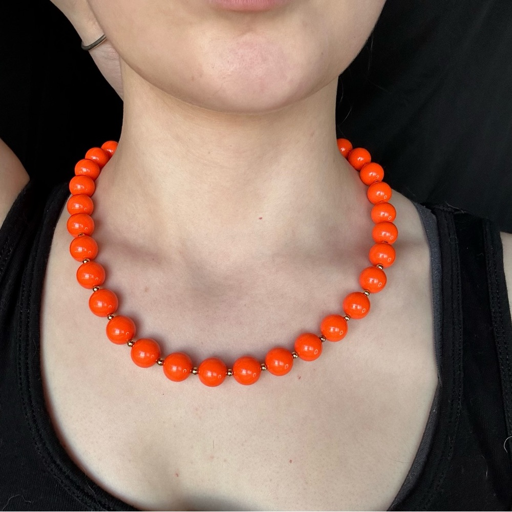 🍊 1960’s Vintage Orange Beaded Necklace